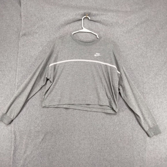 Nike Tops - Nike Crop Top Womens Size M Gray Long Sleeve Swish Striped Athletic